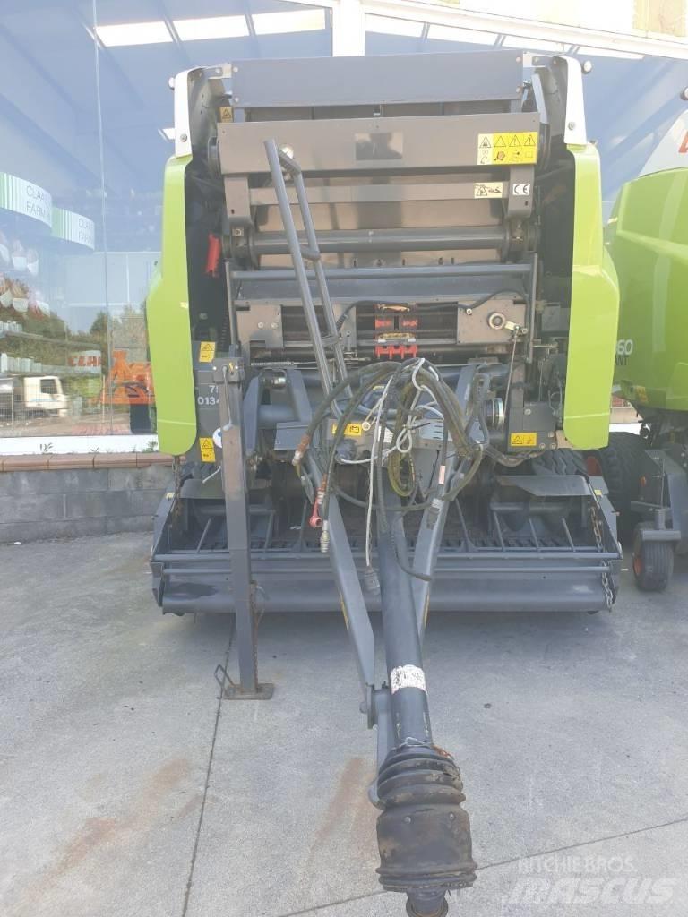 CLAAS Variant 360 Rundballenpressen