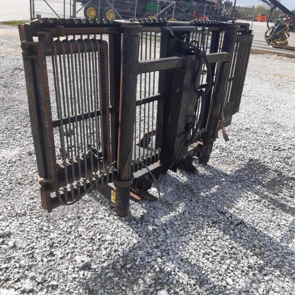 John Deere 1910 E Chassis
