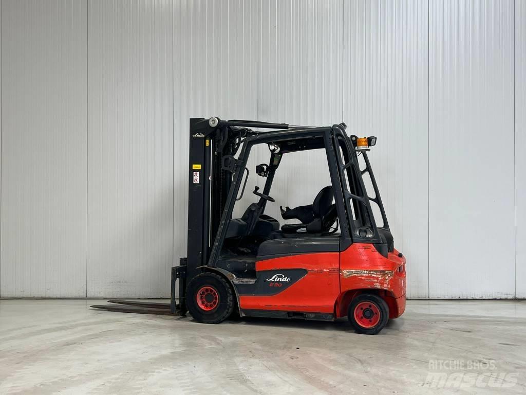 Linde E30-01 Elektrostapler