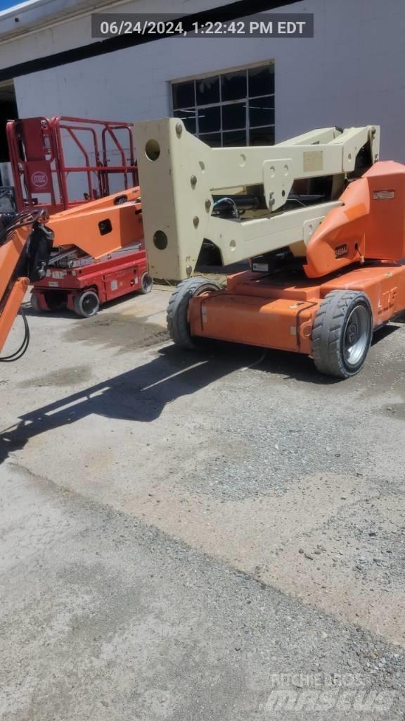 JLG E 450 AJ Gelenkteleskoparbeitsbühnen