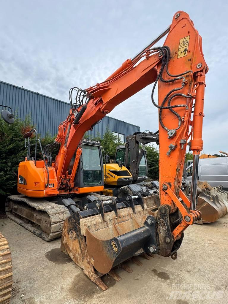 Doosan DX140 LC Raupenbagger