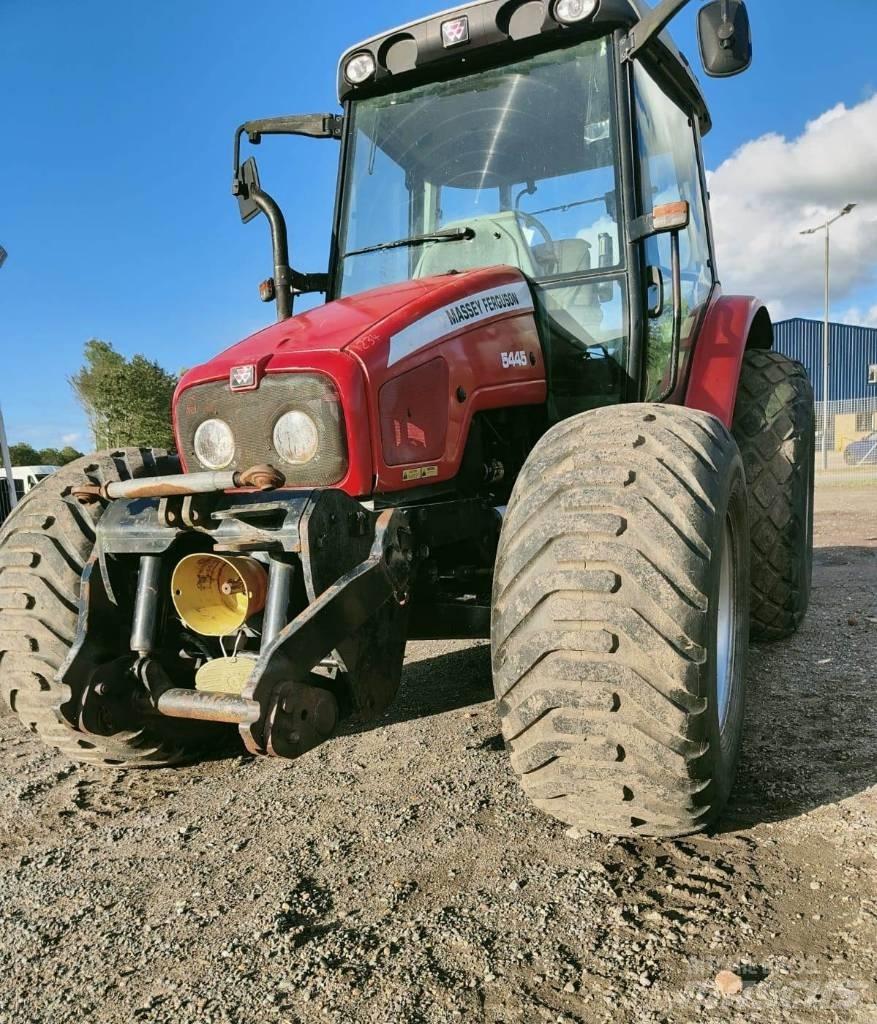 Massey Ferguson 5445 Traktoren