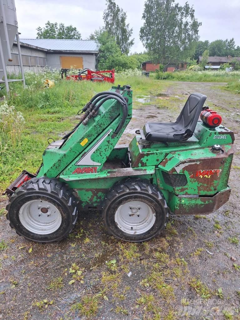 Avant 320+ Sonstige Landmaschinen