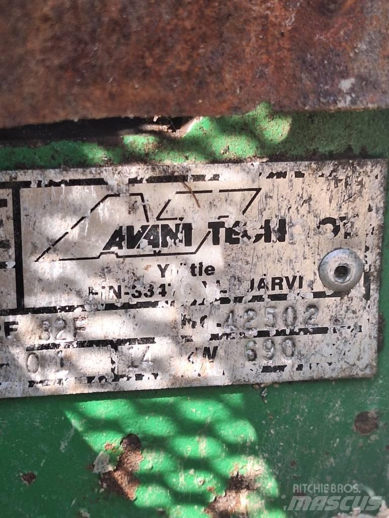 Avant 320+ Sonstige Landmaschinen
