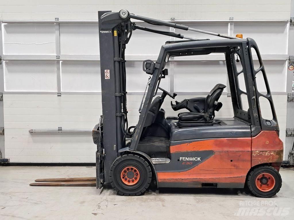 Linde E30L-01 Elektrostapler
