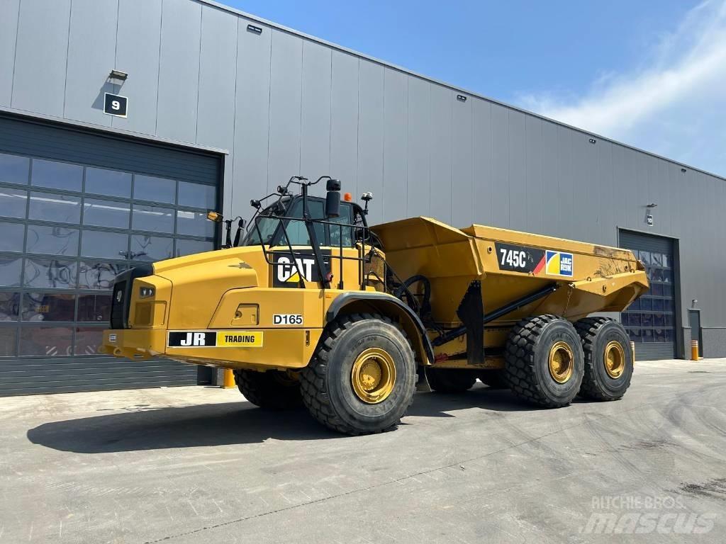 CAT 745 C Dumper - Knickgelenk