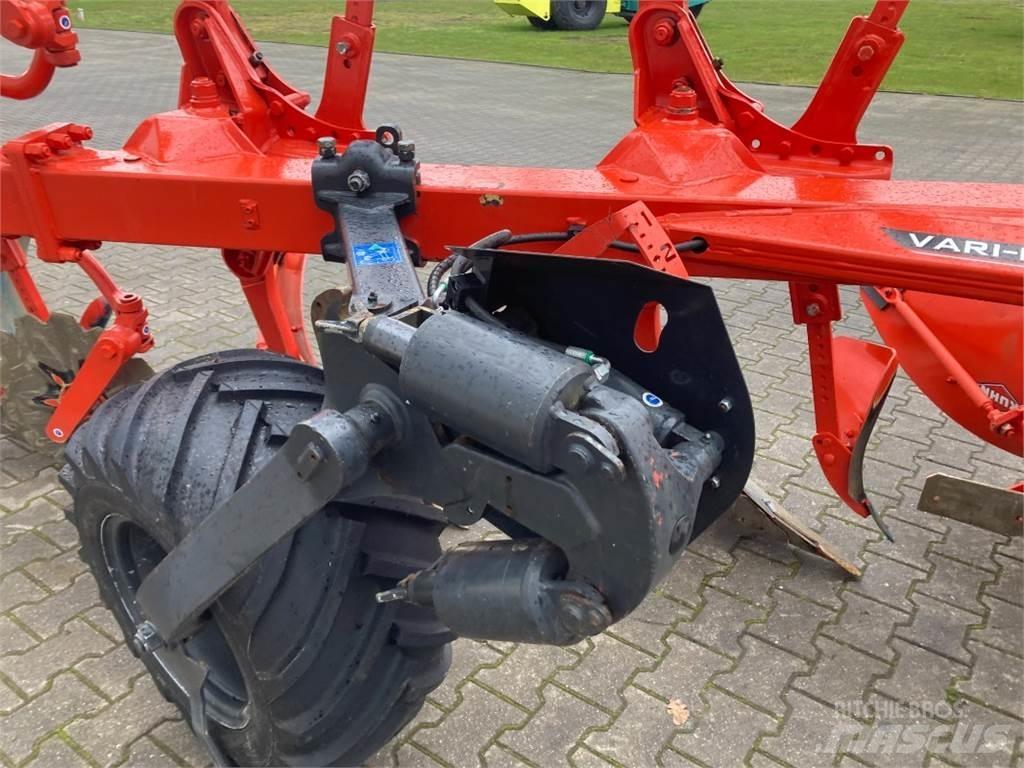 Kuhn VM 153 5 Pflüge