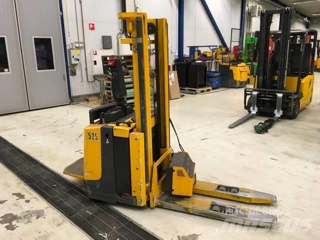Jungheinrich ERC 14 Deichselstapler