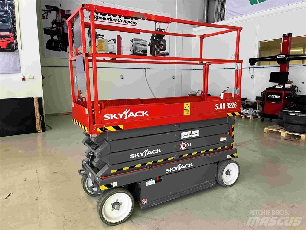 SkyJack SJ3226 Scheren-Arbeitsbühnen