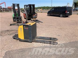 Atlet PLP 200 Gabelstapler mit Fahrerstand