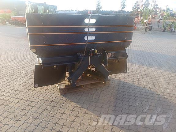 Bogballe L20W plus. Mineraldüngerstreuer