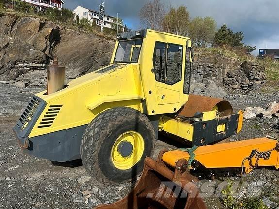 Bomag BW211 D-3 Strassenfertiger