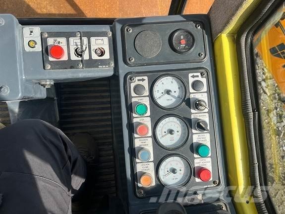 Bomag BW211 D-3 Strassenfertiger