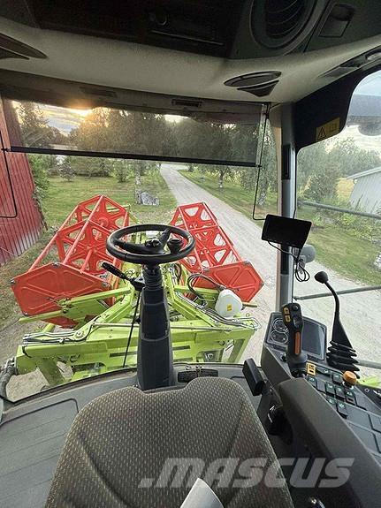 CLAAS Avero 240 Mähdrescher