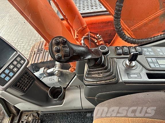 Doosan DX140LC Raupenbagger