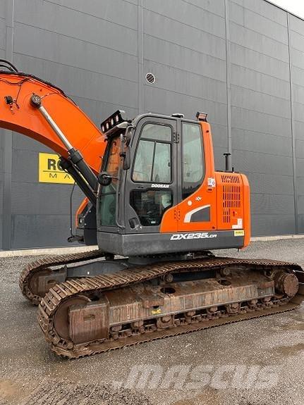 Doosan DX235LC-5 Raupenbagger
