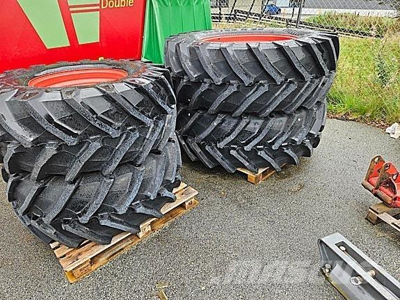 Fendt 300 Traktoren