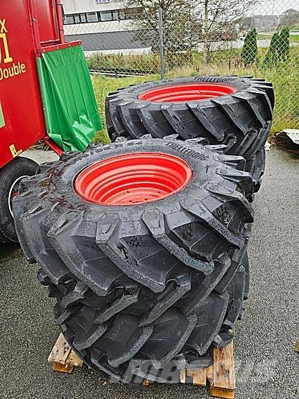 Fendt 300 Traktoren