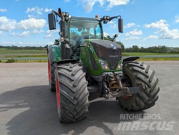 Fendt 724 S4 Vario Traktoren