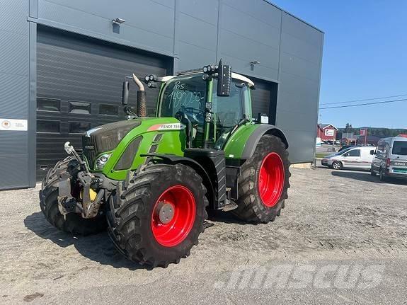Fendt 724 VARIO Traktoren