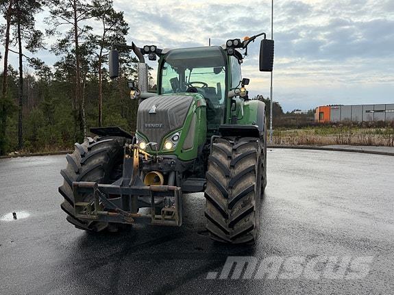 Fendt 724S4 Traktoren