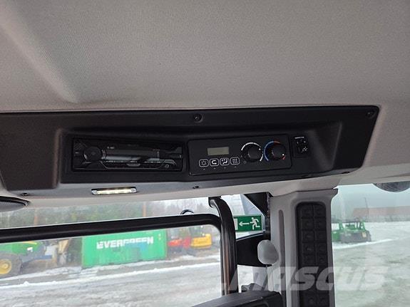 JCB Fastrac 8330 Traktoren