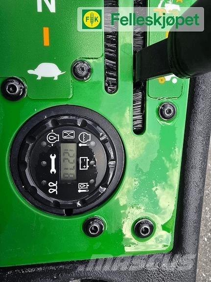 John Deere 1580 Sonstige Kommunalmaschinen