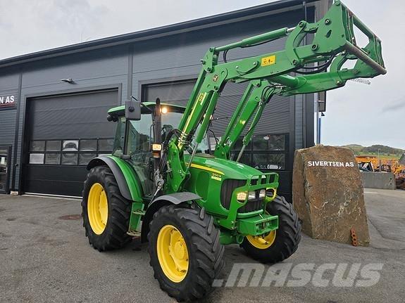 John Deere 5100R Traktoren