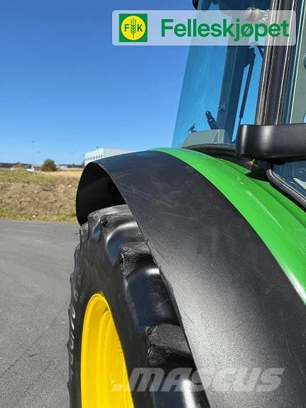 John Deere 5125R Traktoren
