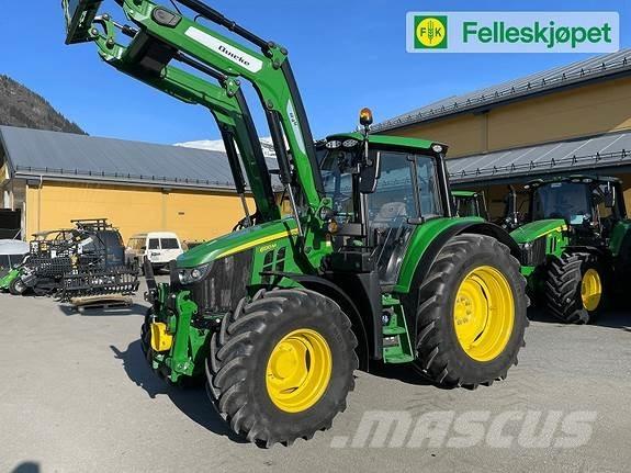 John Deere 6120M Traktoren