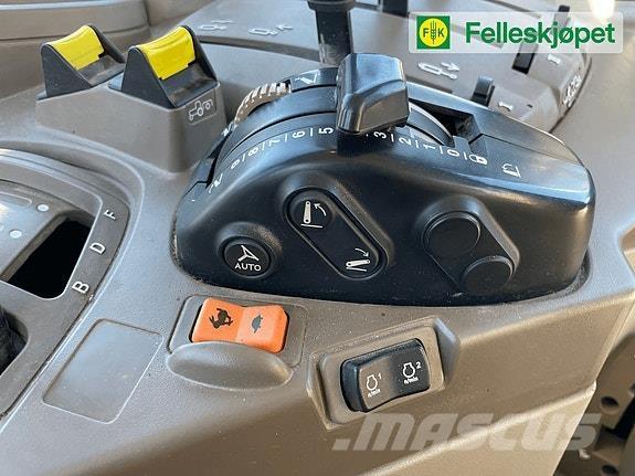John Deere 6120M Traktoren