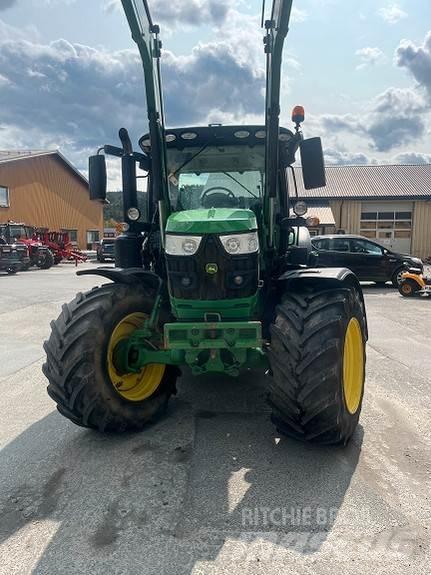 John Deere 6130R Traktoren