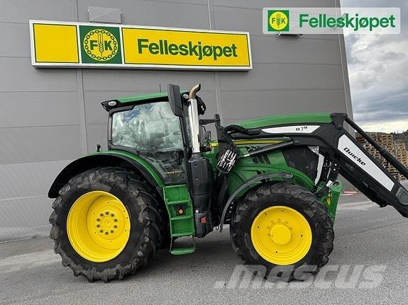 John Deere 6215R Traktoren