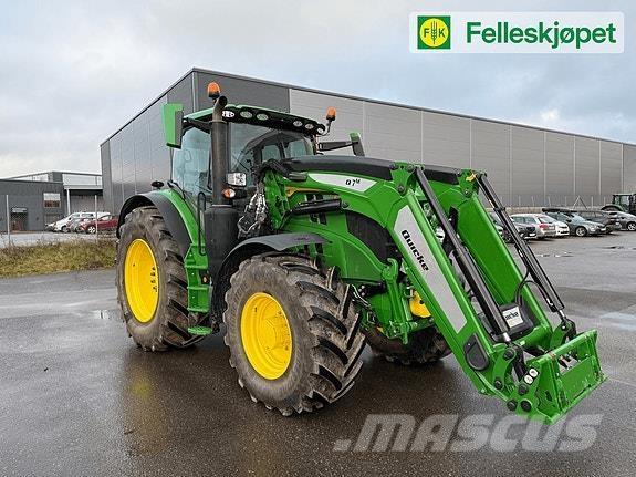 John Deere 6R 215 Traktoren