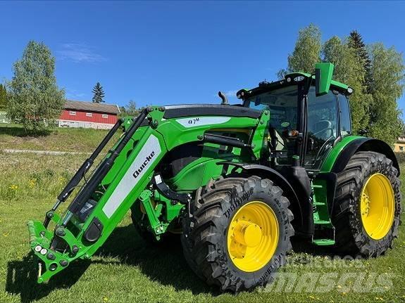 John Deere 6R215 Traktoren
