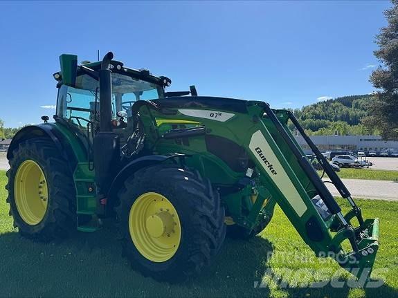 John Deere 6R215 Traktoren