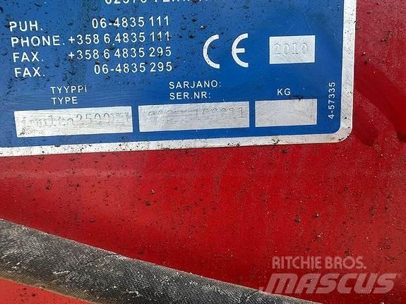 Junkkari KH 2500 Düngemittelverteiler