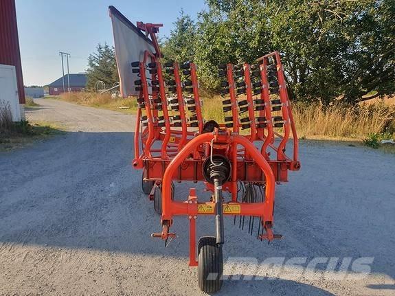 Kuhn GA 4121 GM Schwader
