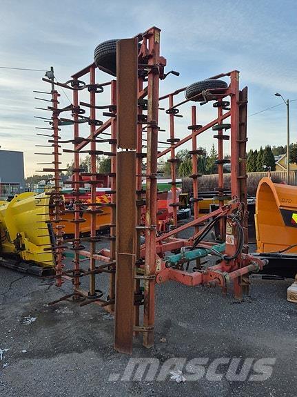 Kverneland  Sonstige Bodenbearbeitung