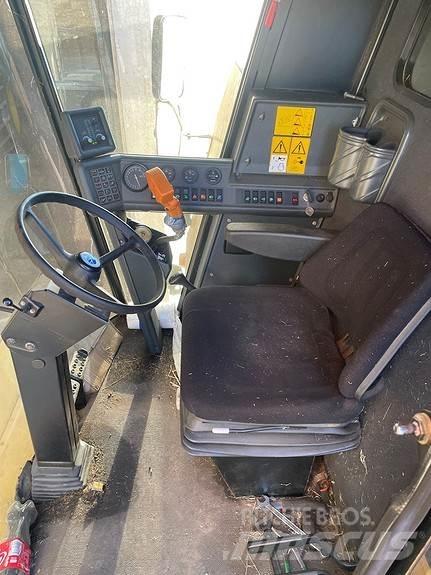 New Holland TC 56 Mähdrescher