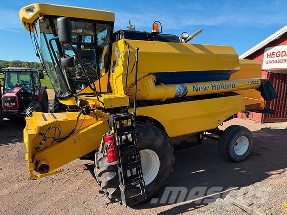 New Holland TC5050 Mähdrescher