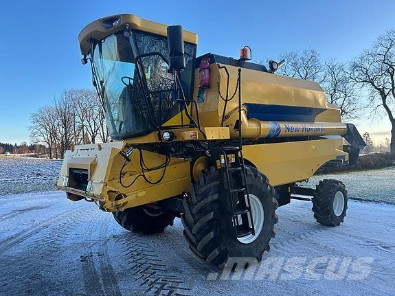New Holland TC5050 Mähdrescher