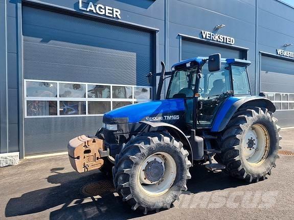New Holland TM165 Traktoren