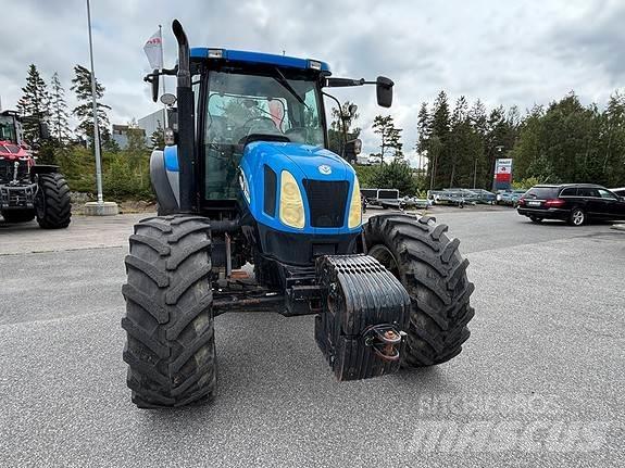 New Holland TS135A Traktoren