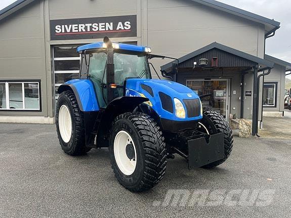 New Holland TVT190 Traktoren