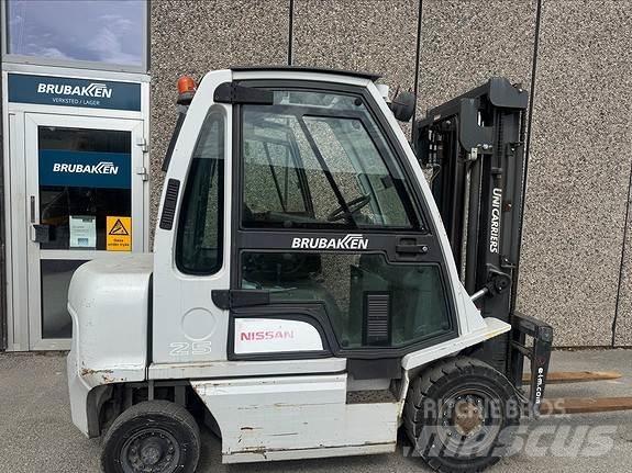 Nissan FD25 45434 Dieselstapler