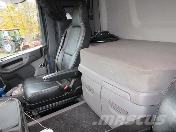 Scania R500 8x4*4 Absetzkipper