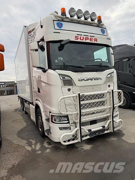 Scania S650B6X2NB Kofferaufbau