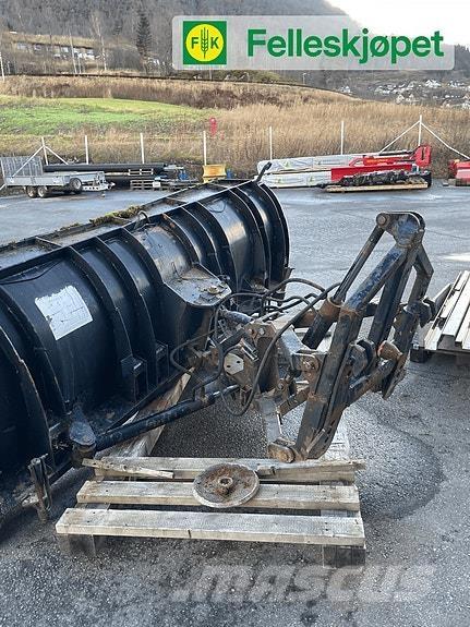  Tellesfdal 330 Schneeschilde und -pflüge