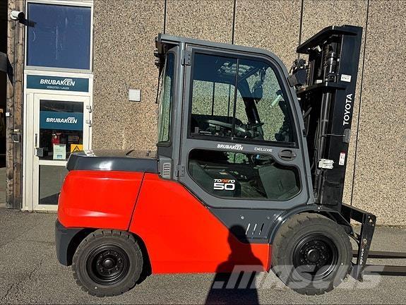 Toyota 40-8FD50N Dieselstapler